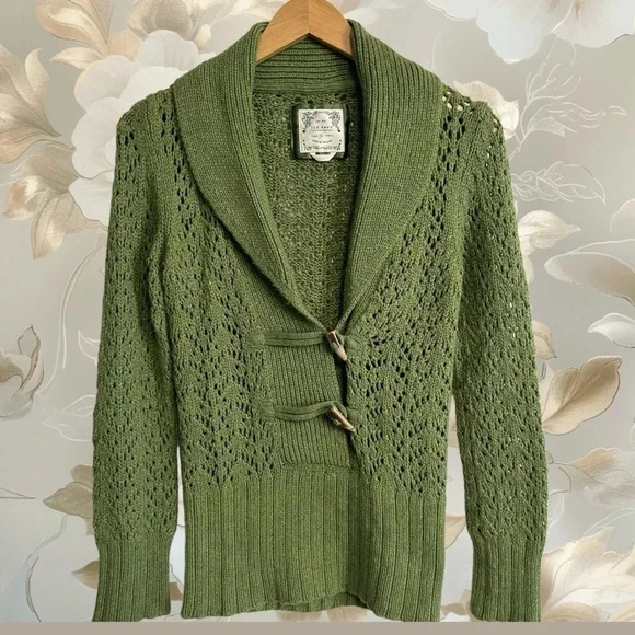Women’s Medium Green Toggle Sweater Lambswool/Angora Rabbit Blend Luxury Cozy - Picture 3 of 14
